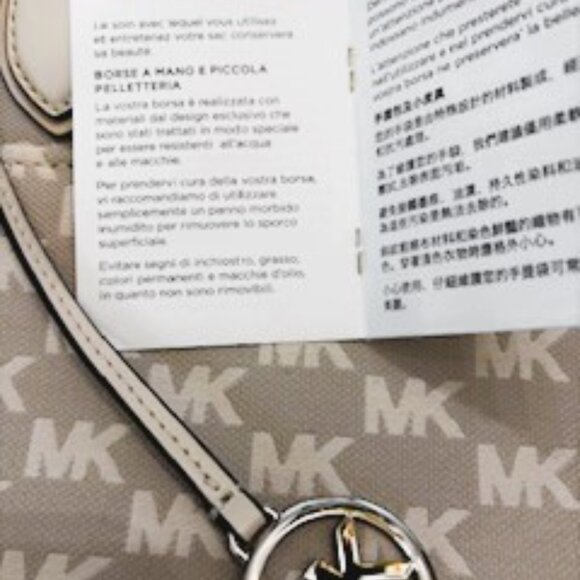 Michael Kors "Gigi" Large Tote in "Natural" NWT - Picture 11 of 11